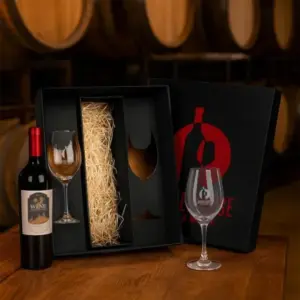 Jogo 2 taças de vidro para vinho 490ml personalizado