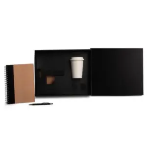 Kit copo em bambu caderno e caneta preto personalizado
