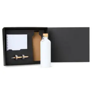 Kit garrafa em alumínio caderno e caneta em bambu branco personalizado