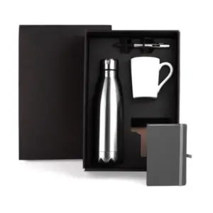 Kit garrafa caneca caderno e caneta 4 peças personalizado