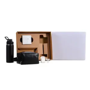 Kit garrafa térmica nécessaire e fone Bluetooth preto personalizado