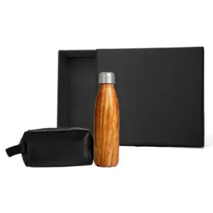 Kit nécessaire e garrafa amadeirada personalizado