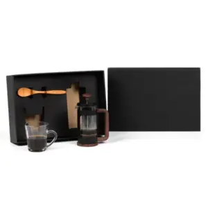 Kit para café cafeteira prensa amadeirada e caneca personalizado