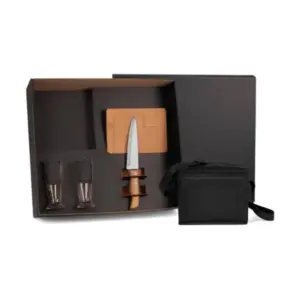 Kit para churrasco com copos e bolsa térmica 5 peças personalizado