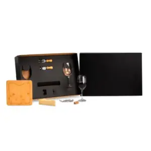 Kit para queijo e vinho com tábua e taças 6 peças personalizado