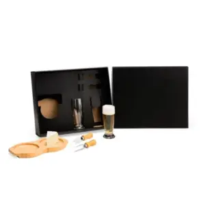 Kit petisco e cerveja com utensílios para queijo 5 peças personalizado