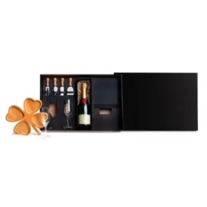 Kit petisco e champanhe com espaço para garrafa 7 peças personalizado