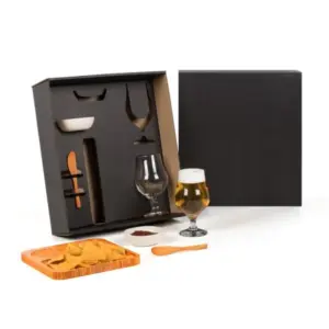 Kit petisco patê e cerveja 7 peças personalizado