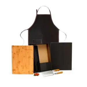 Kit premium para churrasco com avental em corvim 4 peças personalizado