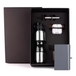Kit squeeze e acessórios personalizado