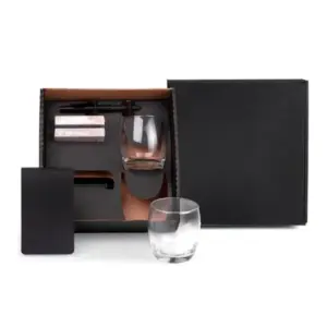 Kit whisky e jogos 6 peças personalizado