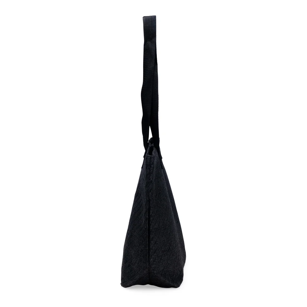 Bolsa de palha trançada com botão personalizada