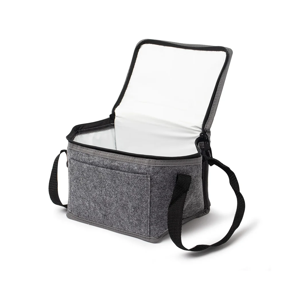 Bolsa térmica em feltro com bolso frontal 6 litros personalizada