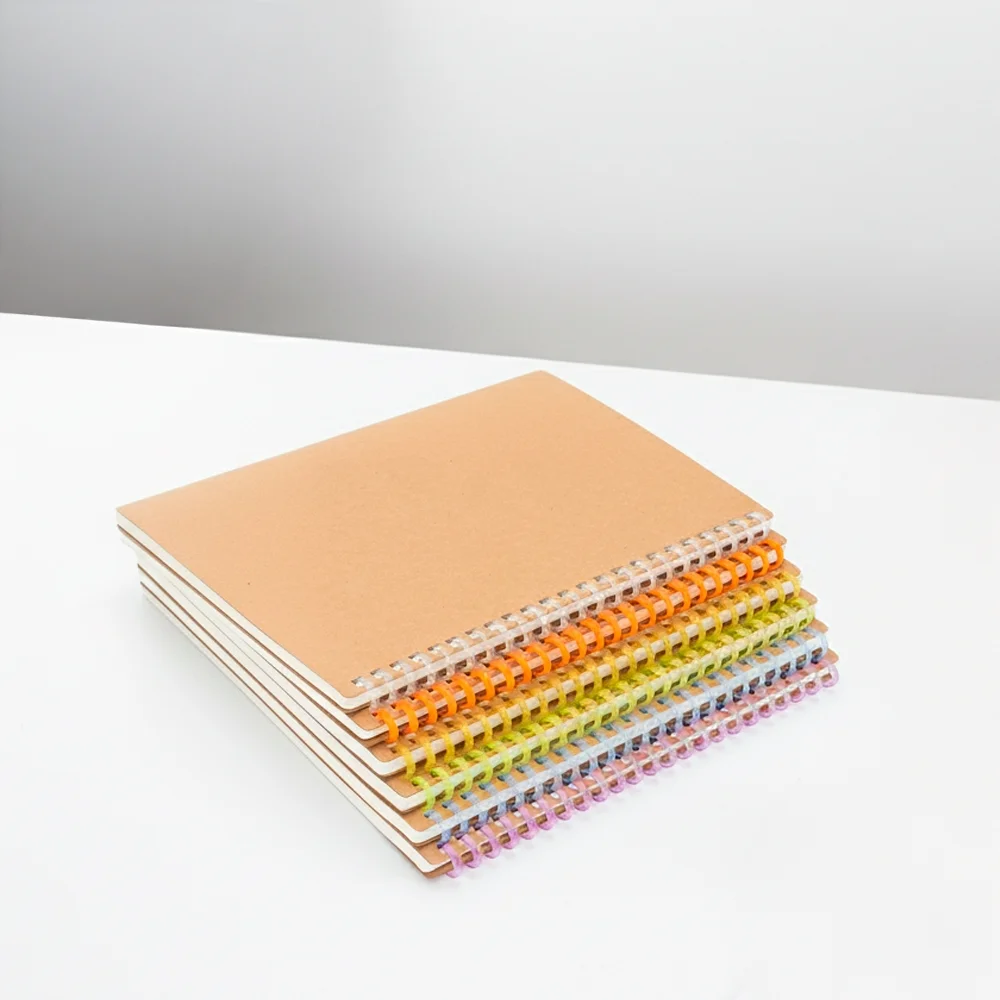 Caderno A5 em kraft com espiral personalizado