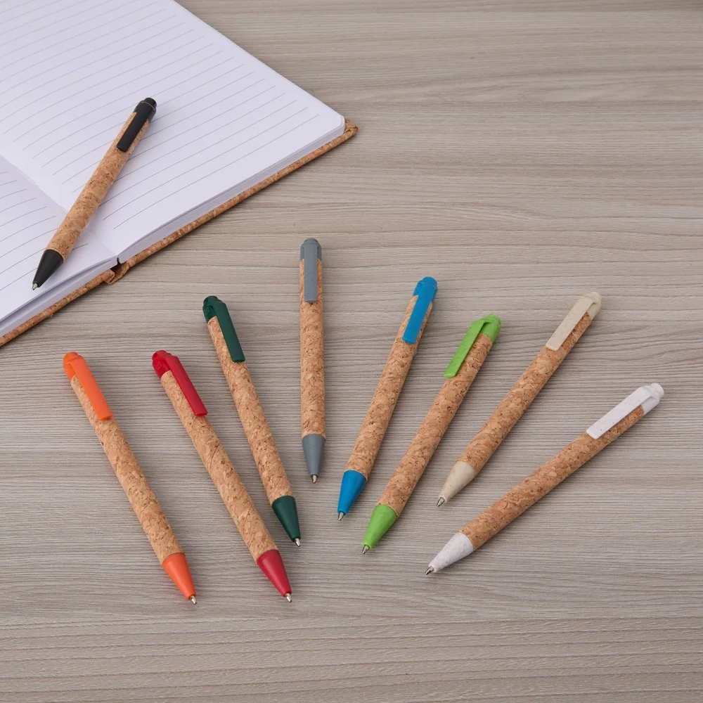 Caneta de cortiça com palha de trigo personalizada