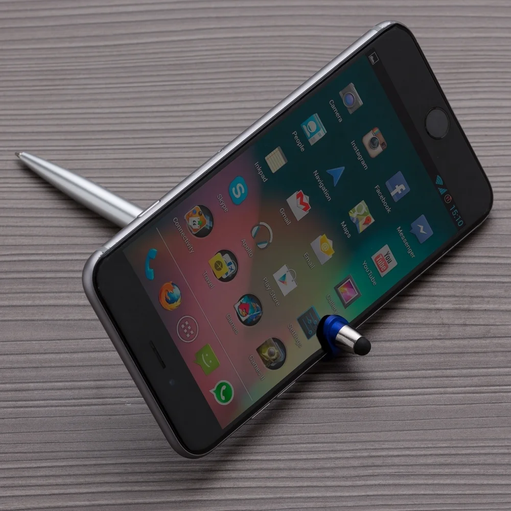 Caneta plástica com suporte para celular personalizada