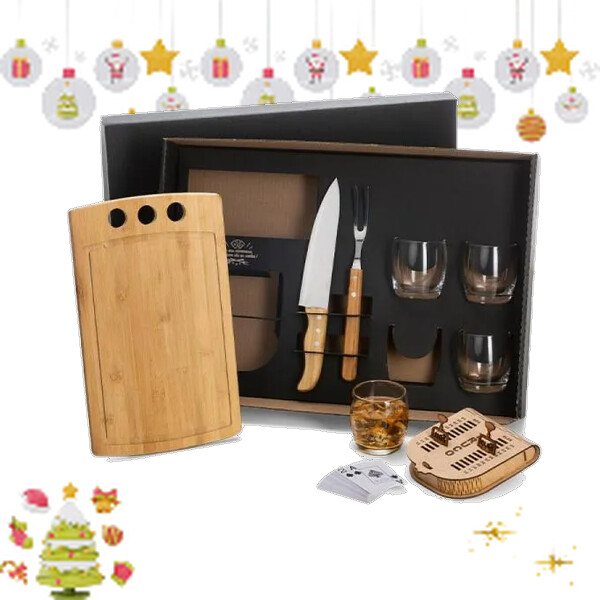 Kit churrasco whisky e truco com baralho 8 peças personalizado